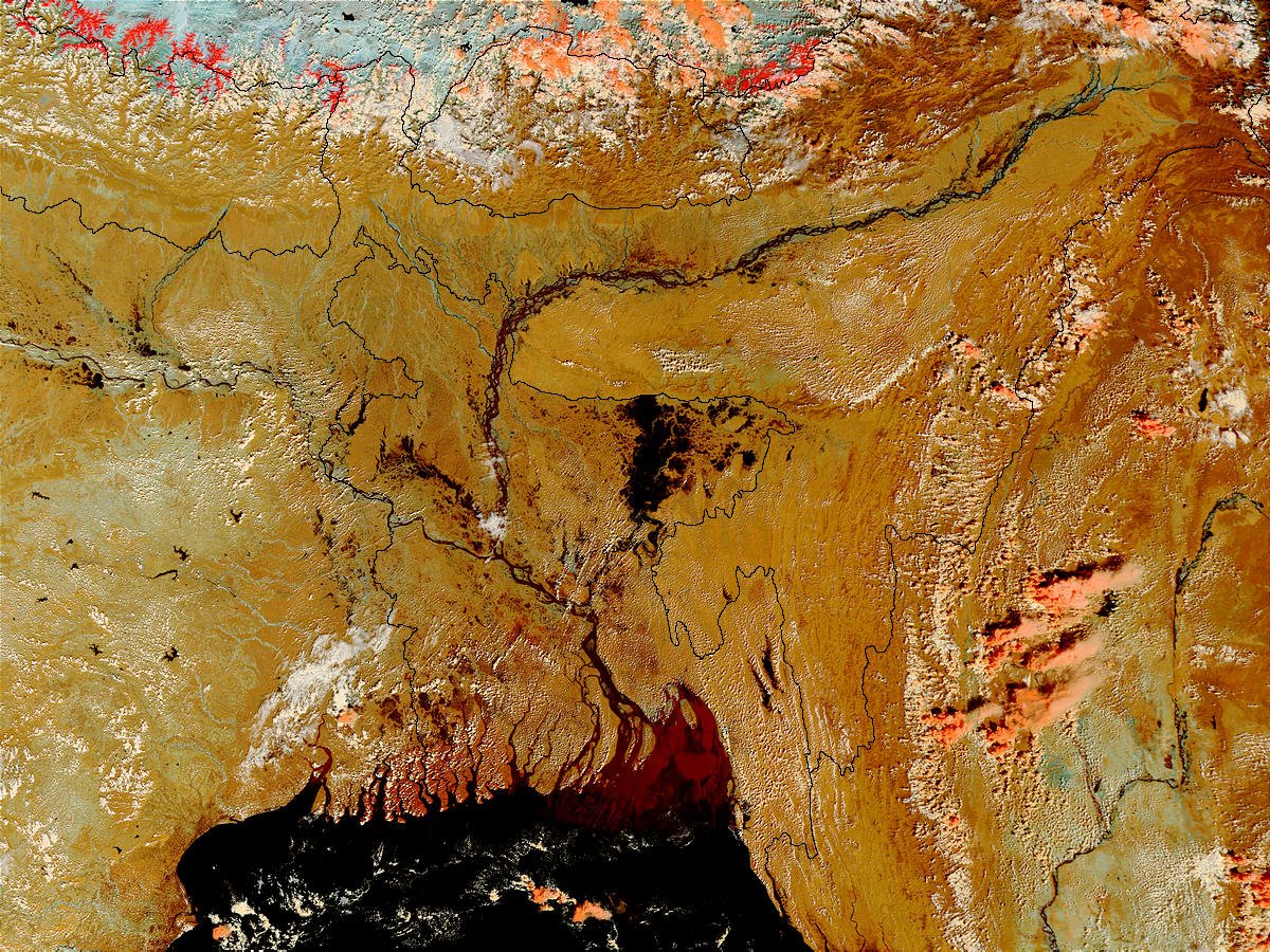 বাংলাদেশে বন্যা: জলবায়ু সংকট পরিস্থিতির আরও অবনতি করছে বলে জানিয়েছেন বিশেষজ্ঞরা